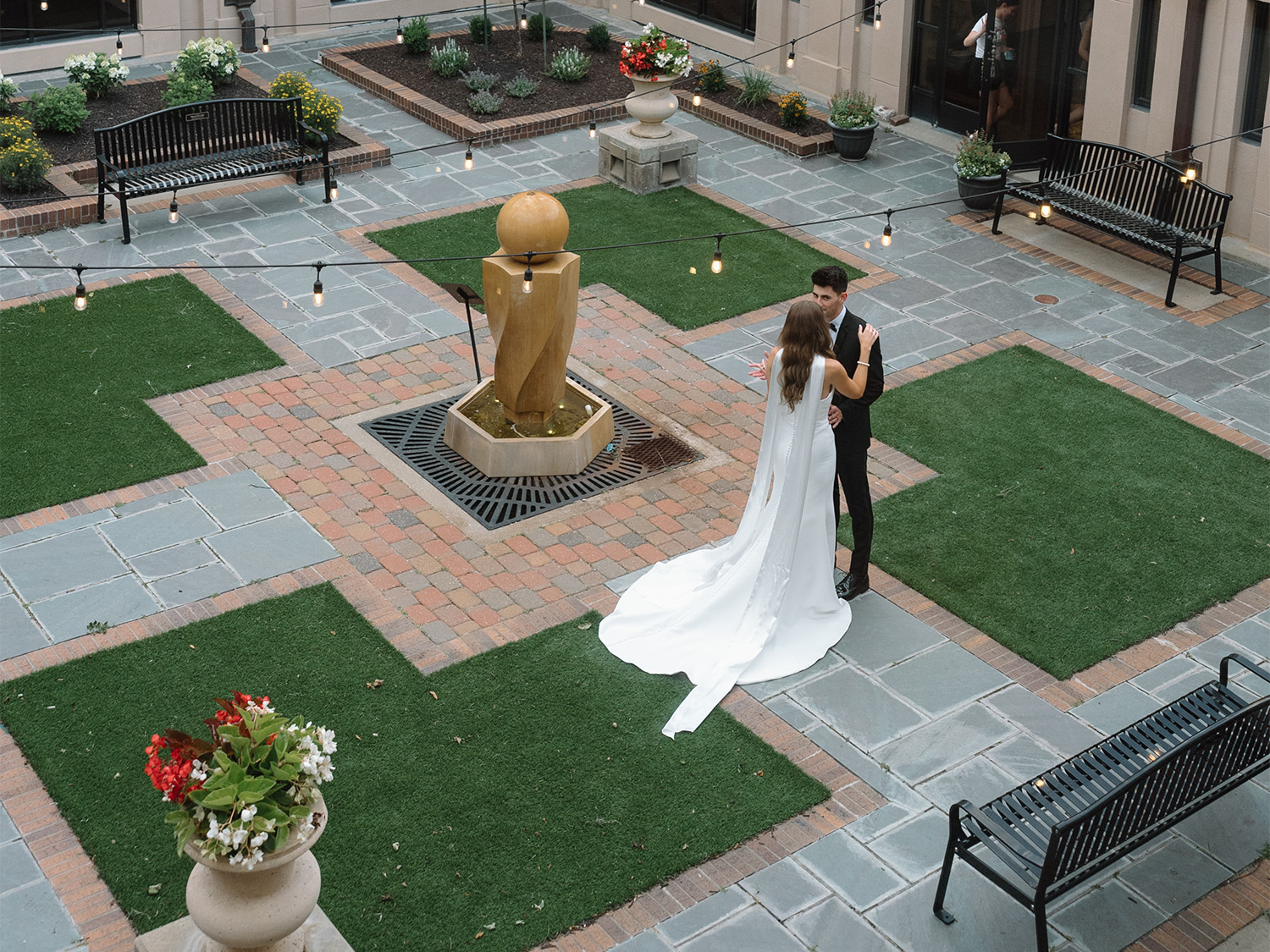 Atrium-Garden-bride-groom-1500x1125